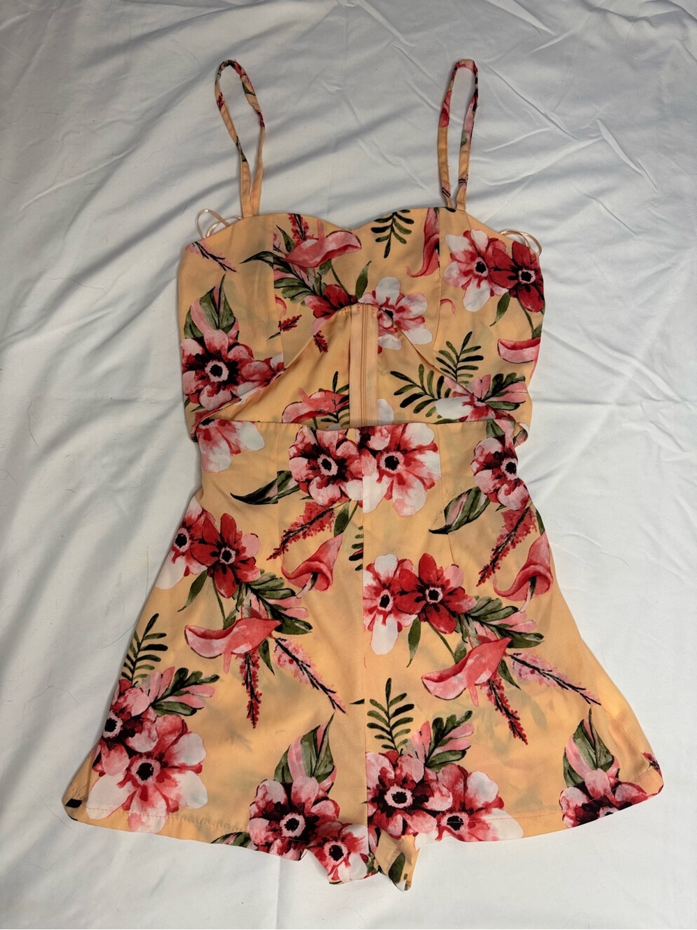 Tropical Floral Cutout Romper XS Peach Pink Sweetheart Mini Vacation Summer